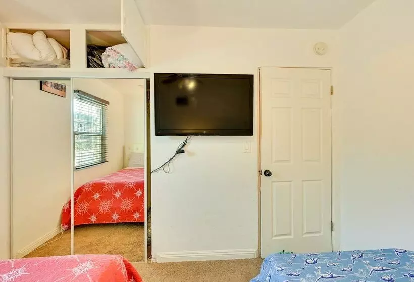 Spring Valley Family Home: 13 Mi To San Diego!