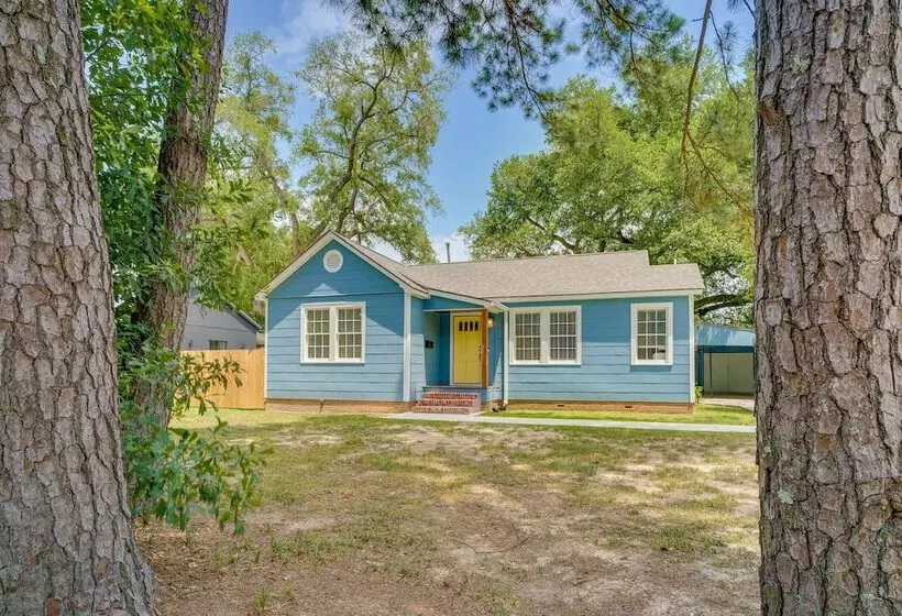 Relaxing Baton Rouge Retreat With Patio!