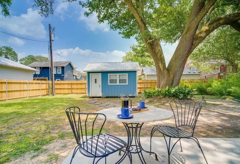 Relaxing Baton Rouge Retreat With Patio!