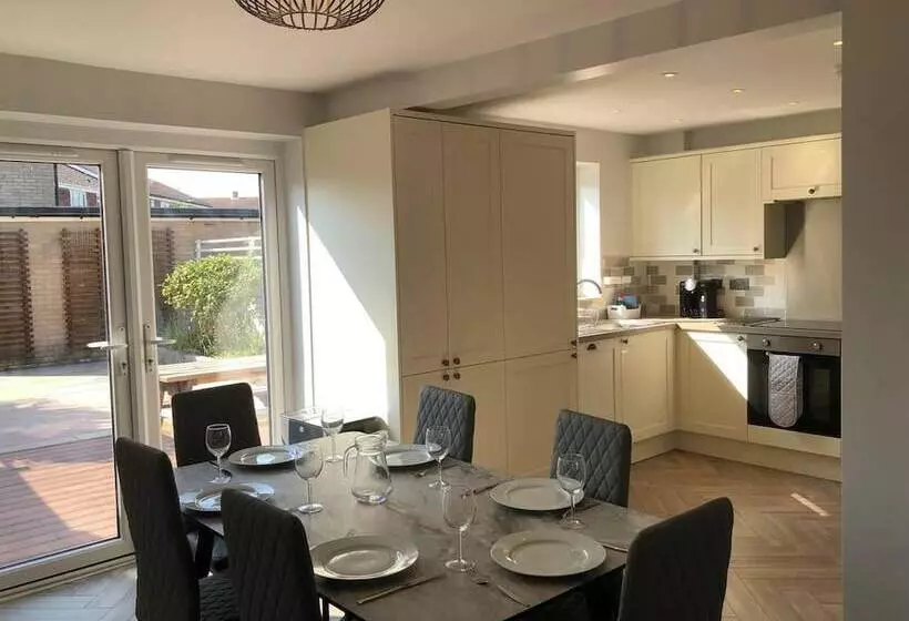 Residenssi Luxury House In Camber Sand, Beach Is 2min Walk !!