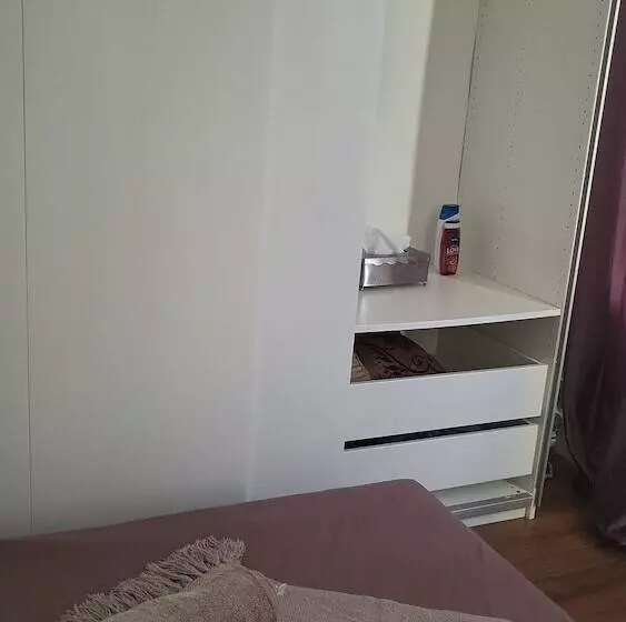 Residenssi Remarkable 1 Bed House The Entire First Floor