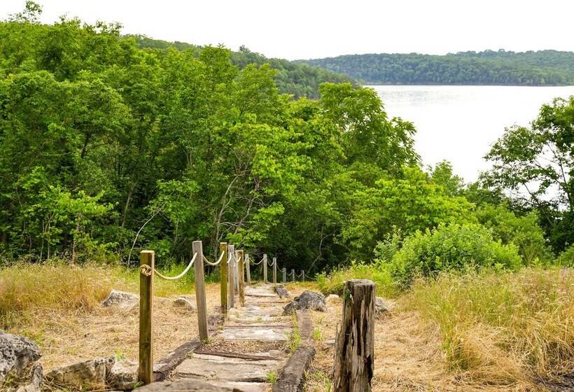 Eagle Rock Gem On Table Rock Lake W/ Decks & Grill