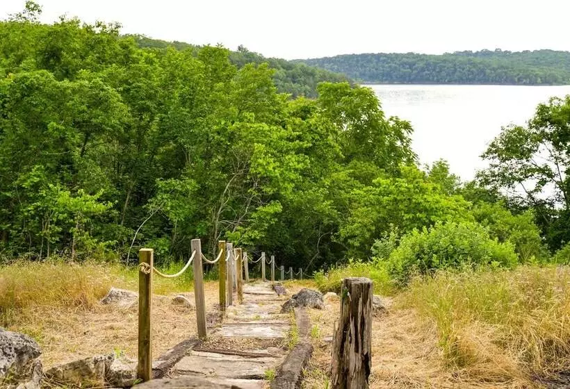 Eagle Rock Gem On Table Rock Lake W/ Decks & Grill