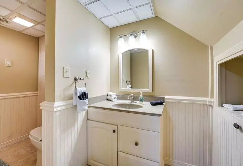 Eagle Rock Gem On Table Rock Lake W/ Decks & Grill