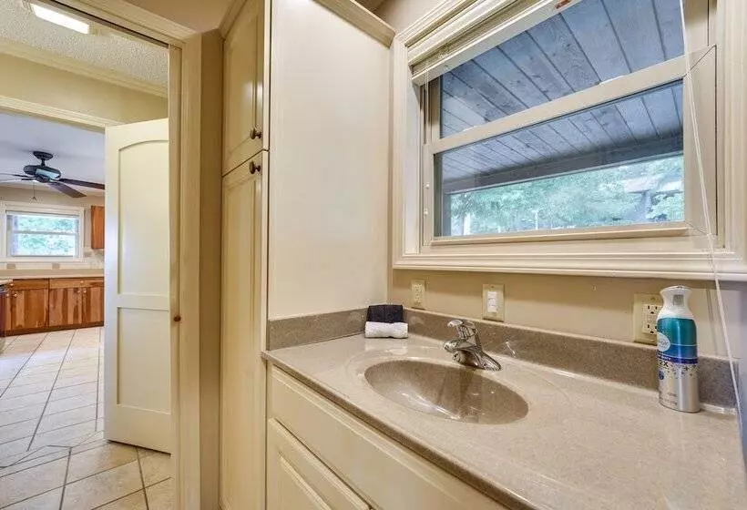 Eagle Rock Gem On Table Rock Lake W/ Decks & Grill