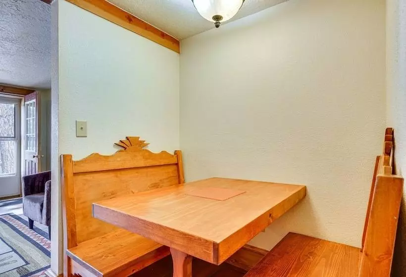 Secluded Stonewall Cabin W/ Mountain View!