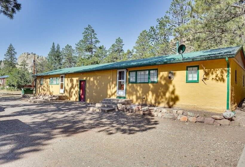Secluded Stonewall Cabin W/ Mountain View!
