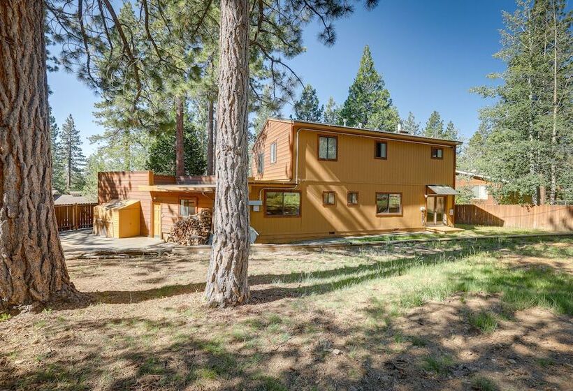 Spacious Tahoe City Retreat < 2 Mi To Lake Tahoe!