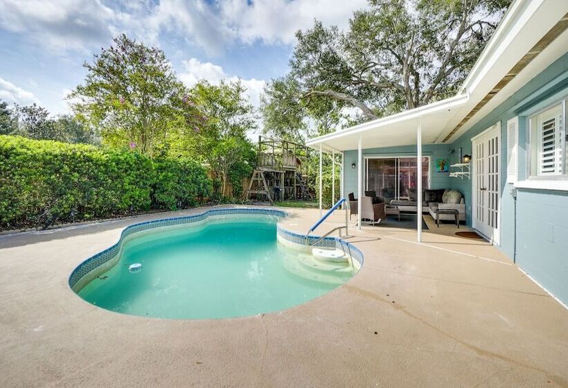 Near Busch Gardens: Sunny Florida Retreat W/ Pool!