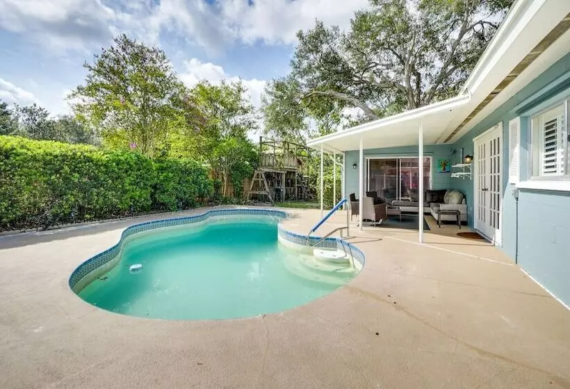 Near Busch Gardens: Sunny Florida Retreat W/ Pool!