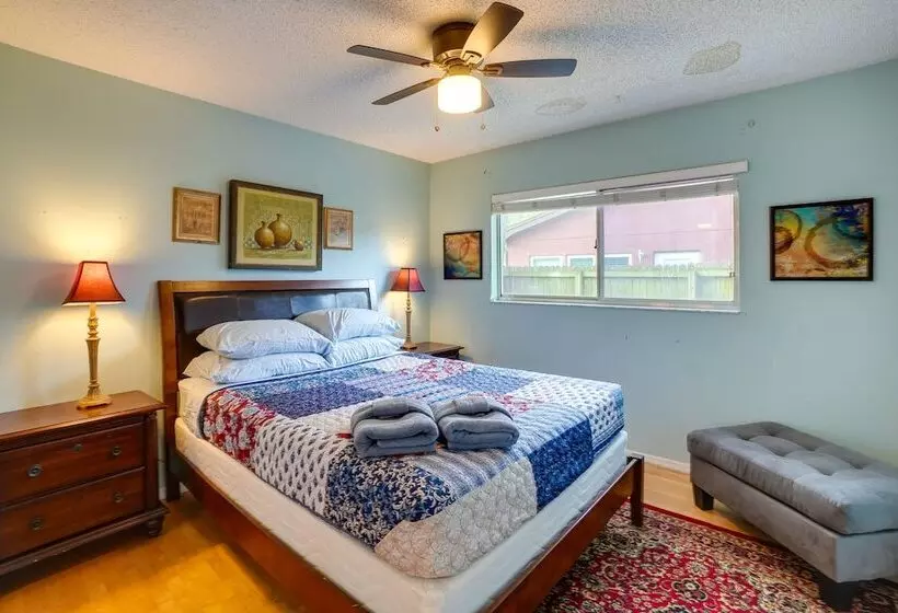 Near Busch Gardens: Sunny Florida Retreat W/ Pool!