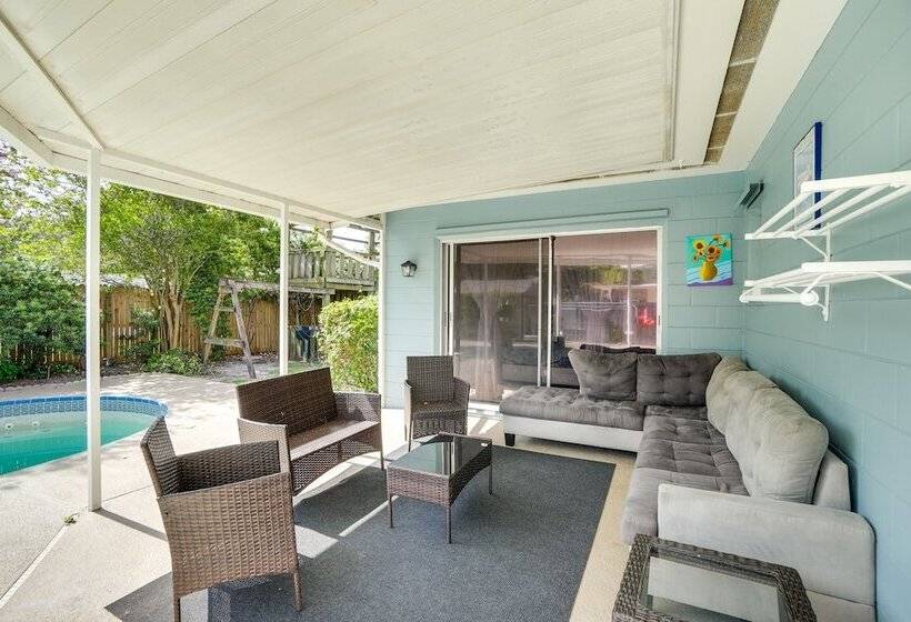 Near Busch Gardens: Sunny Florida Retreat W/ Pool!