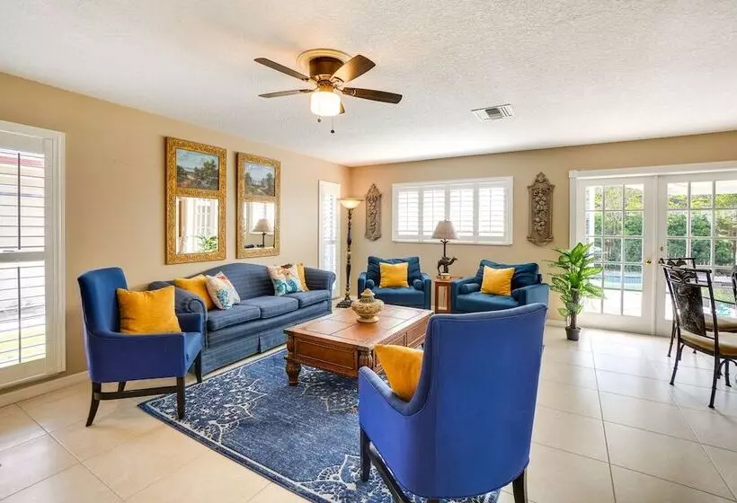Near Busch Gardens: Sunny Florida Retreat W/ Pool!