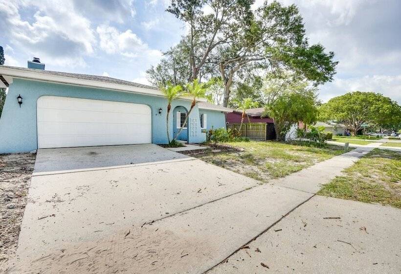 Near Busch Gardens: Sunny Florida Retreat W/ Pool!