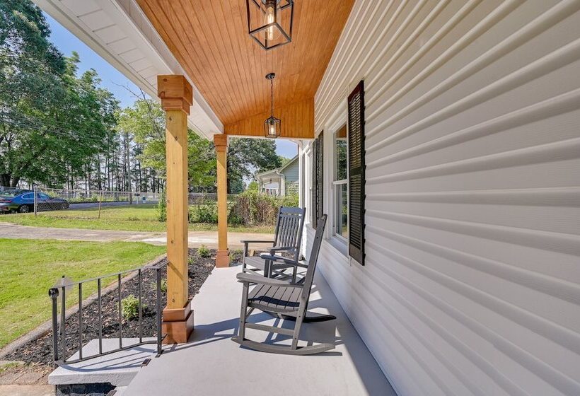 Updated Greenville Home W/ Backyard!