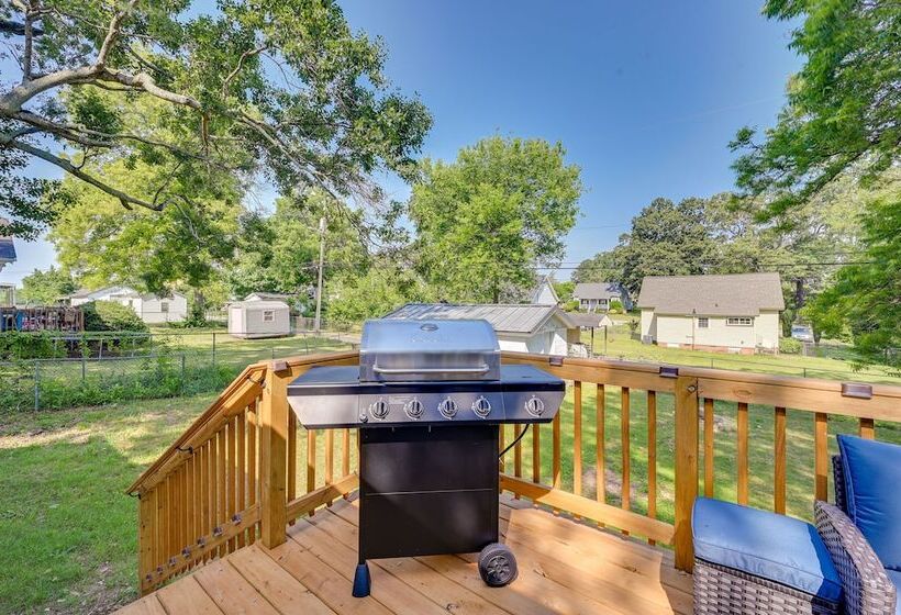 Updated Greenville Home W/ Backyard!