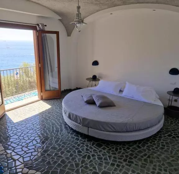 Hostelli Holiday Double