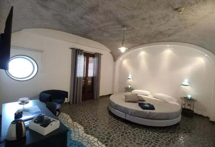 Hostelli Holiday Double