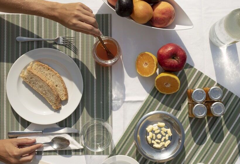 Отель Acantha Boutique