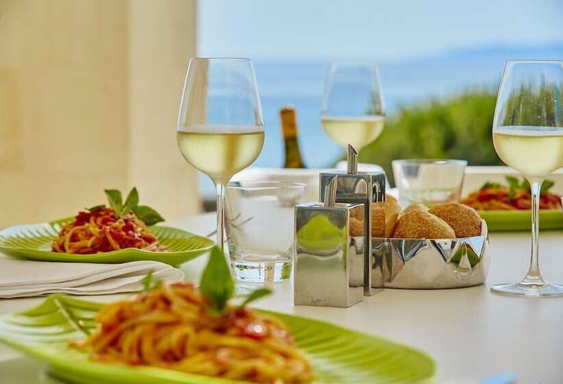 Отель Acantha Boutique