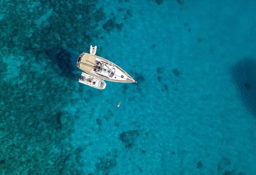 Отель Acantha Boutique