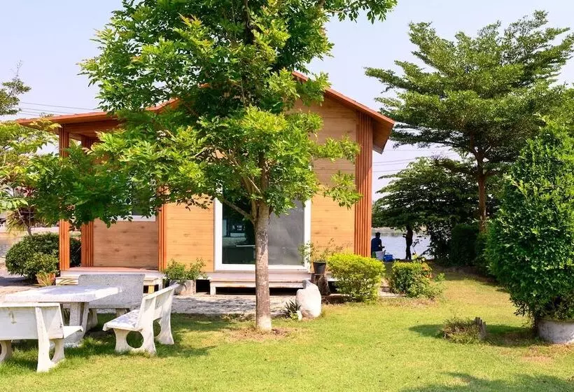 ホテル Beung Sampathuan Nakornchaisri Resort