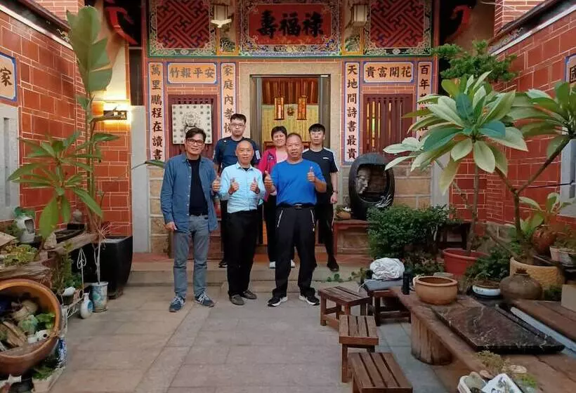 هتل 彼岸古厝民宿 包棟優先  Biiann B&b