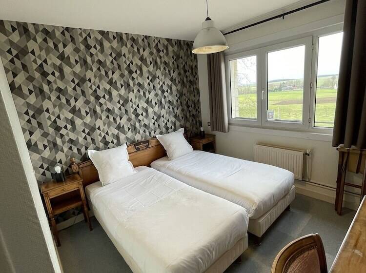 Отель Hôtel Le Prieuré