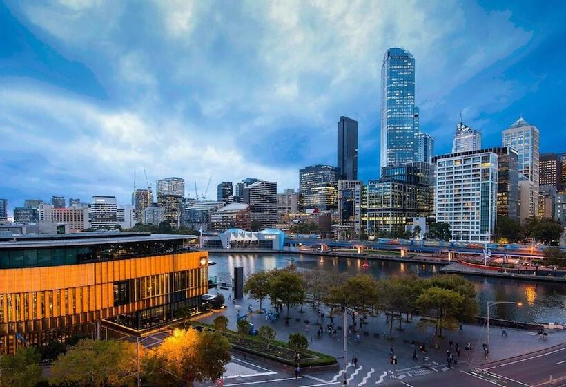 호텔 Platinum Apartments At Freshwater