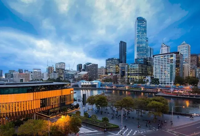 Hotelli Platinum Apartments At Freshwater