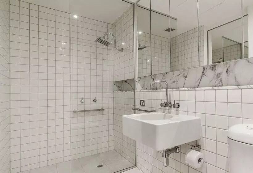 Hotelli Platinum Apartments At Freshwater