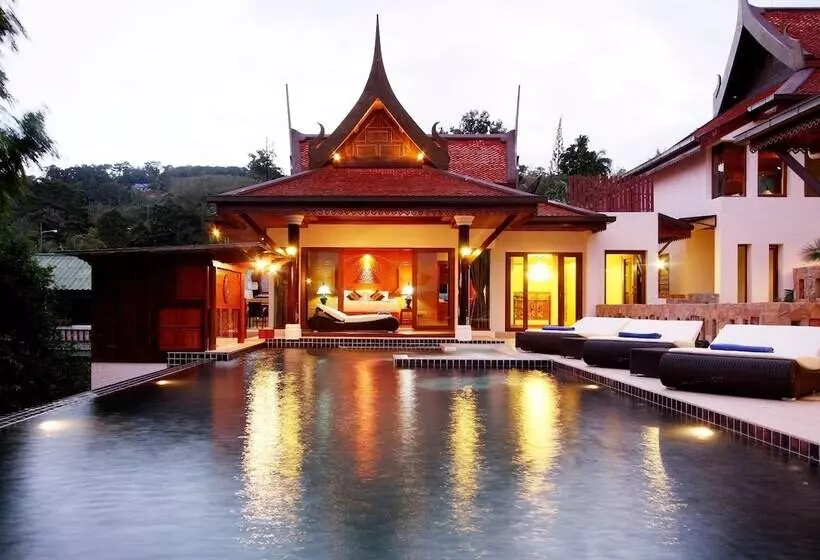 ホテル Reuan Thai Villa