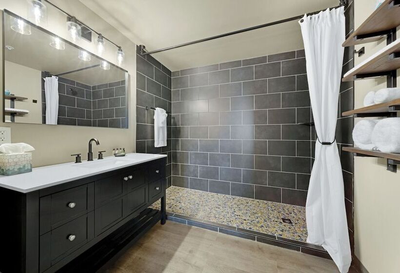 酒店 The Suites At Prairie Falls