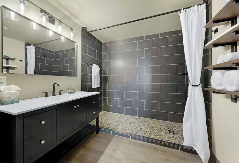 ホテル The Suites At Prairie Falls