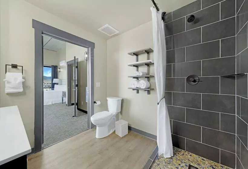 ホテル The Suites At Prairie Falls