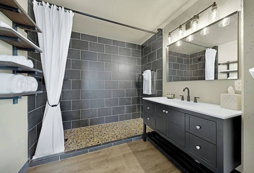 酒店 The Suites At Prairie Falls