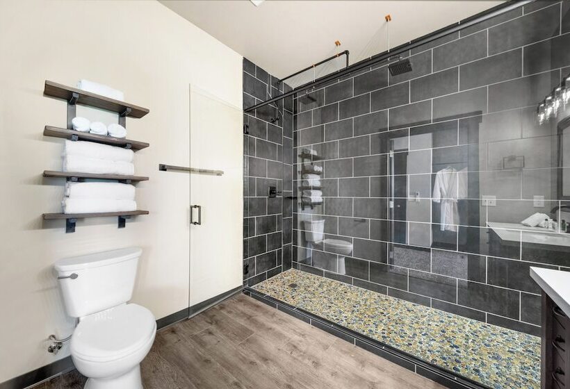 酒店 The Suites At Prairie Falls