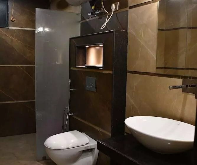 هتل Vibharaj Palace