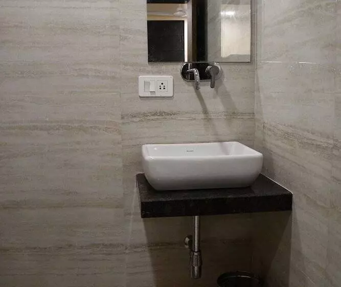 هتل Vibharaj Palace