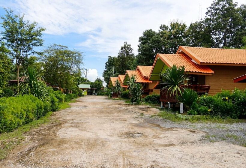 Hotel Weingchan Resort