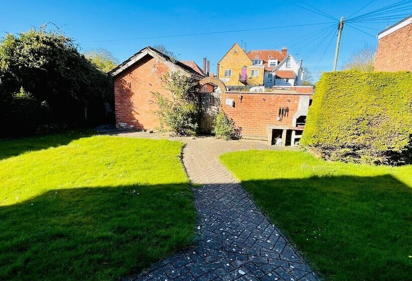 פנסיון Lyndene Holiday Apartments