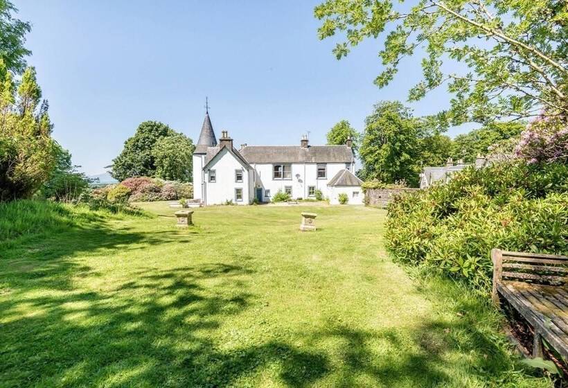 דירת נופש Charming 7 Bed Estate House Near Gleneagles