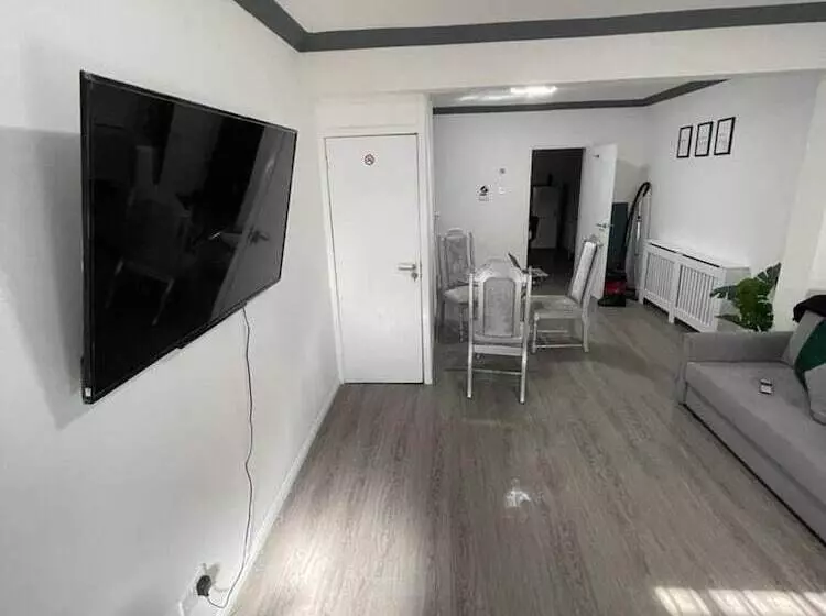 レジデンス Luxury Spacious 2 Bed House In Brentwood Essex