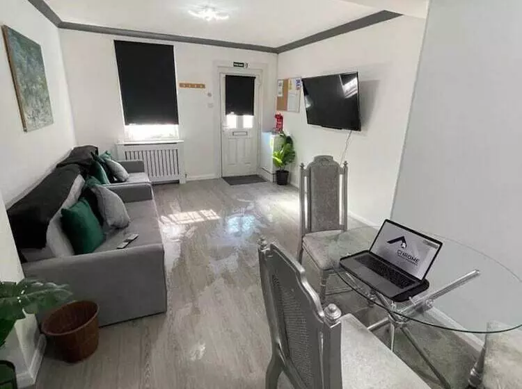 レジデンス Luxury Spacious 2 Bed House In Brentwood Essex