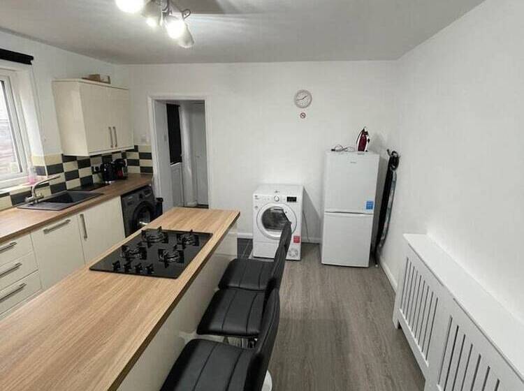إقامة Luxury Spacious 2 Bed House In Brentwood Essex