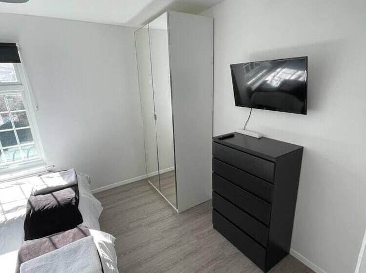 إقامة Luxury Spacious 2 Bed House In Brentwood Essex