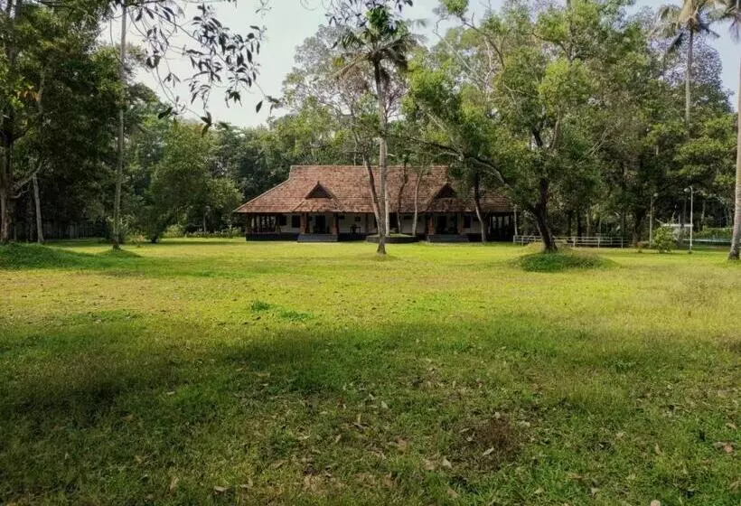 リゾートホテル Marari Beach Palace