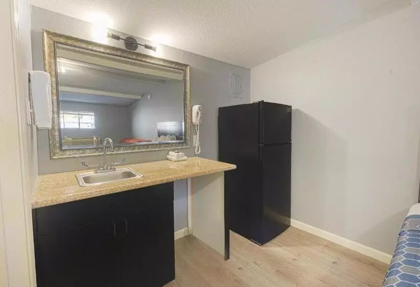 Sands Motel By Oyo Winnie