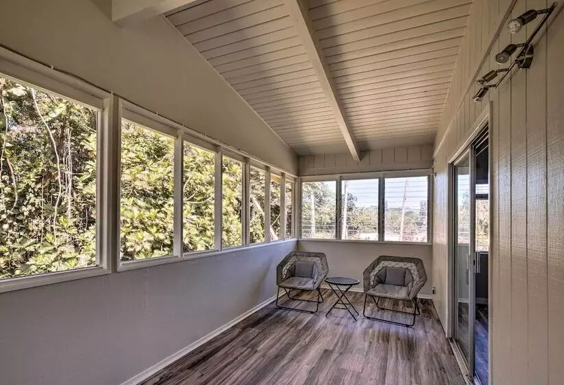 Sunny Pahoa Retreat: Snorkel, Hike & Shop!