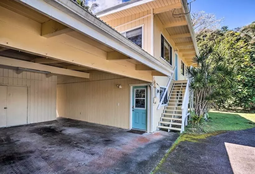 Sunny Pahoa Retreat: Snorkel, Hike & Shop!